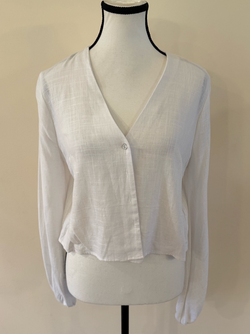 Express White V-Neck Single-Button Button-Down Blouse size XS